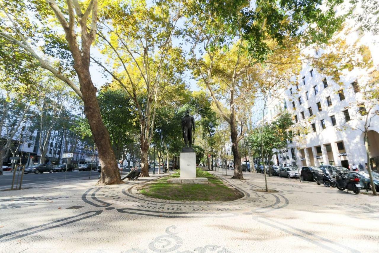 2 Bedroom Apartment With Patio Next To Avenida Da Liberdade Lisboa 外观 照片